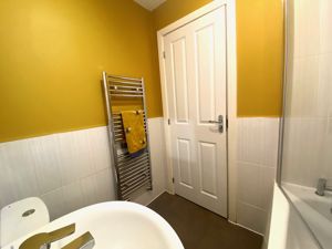 Bathroom - click for photo gallery